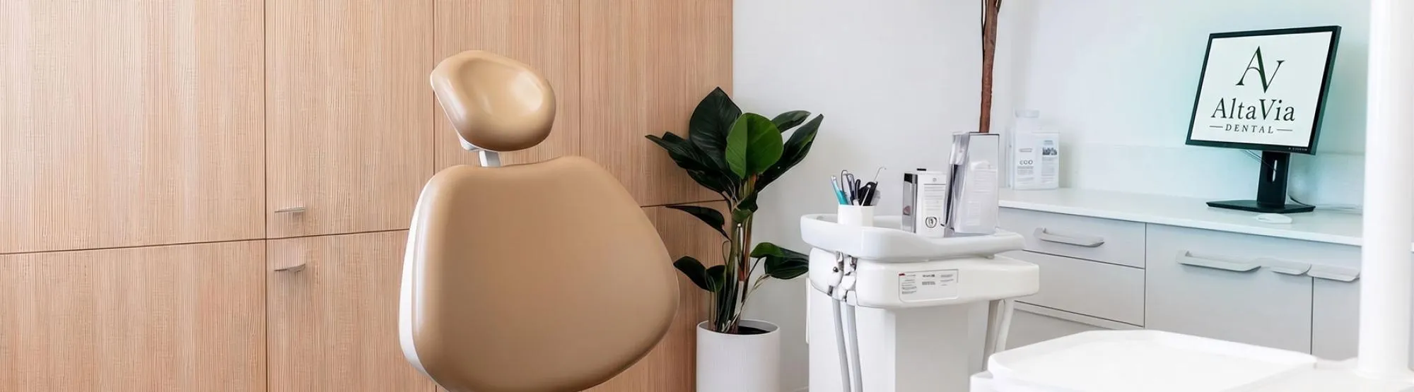 Dental cleaning treatment room - AltaVia Dental